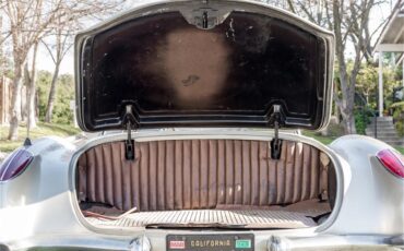 Chevrolet-Corvette-1960-Beige-Black-13