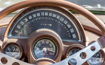 Chevrolet-Corvette-1960-Beige-Black-38