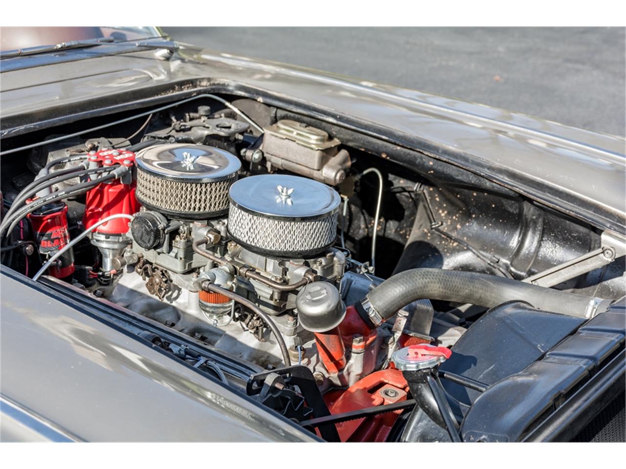 Chevrolet-Corvette-1960-Beige-Black-39