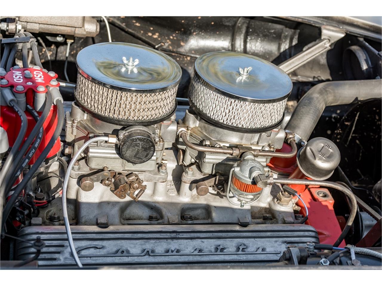 Chevrolet-Corvette-1960-Beige-Black-4