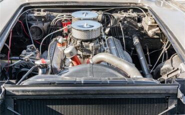 Chevrolet-Corvette-1960-Beige-Black-41