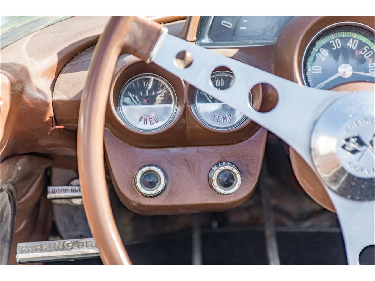 Chevrolet-Corvette-1960-Beige-Black-59