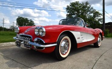 Chevrolet-Corvette-1960-Convertible-10