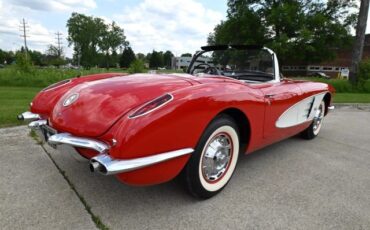Chevrolet-Corvette-1960-Convertible-13