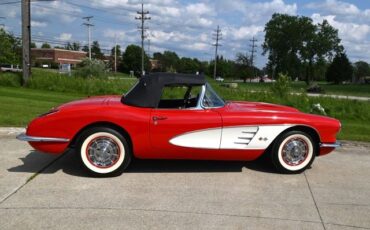 Chevrolet-Corvette-1960-Convertible-18