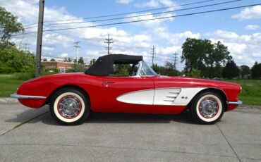 Chevrolet-Corvette-1960-Convertible-19