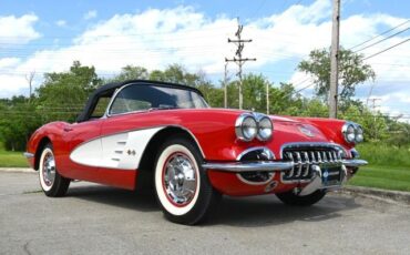 Chevrolet-Corvette-1960-Convertible-21