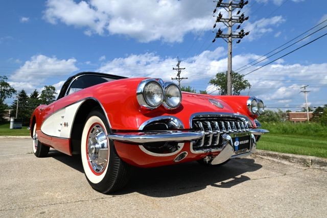 Chevrolet-Corvette-1960-Convertible-22