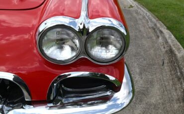 Chevrolet-Corvette-1960-Convertible-24
