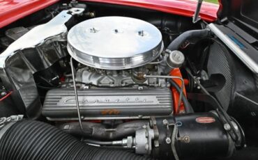 Chevrolet-Corvette-1960-Convertible-25