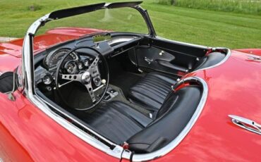 Chevrolet-Corvette-1960-Convertible-34