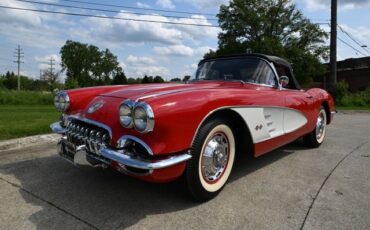 Chevrolet-Corvette-1960-Convertible-7