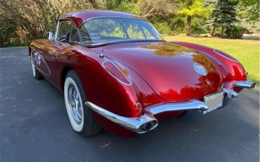 Chevrolet-Corvette-1960-Red-Black-18