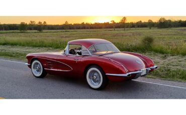 Chevrolet-Corvette-1960-Red-Black-3
