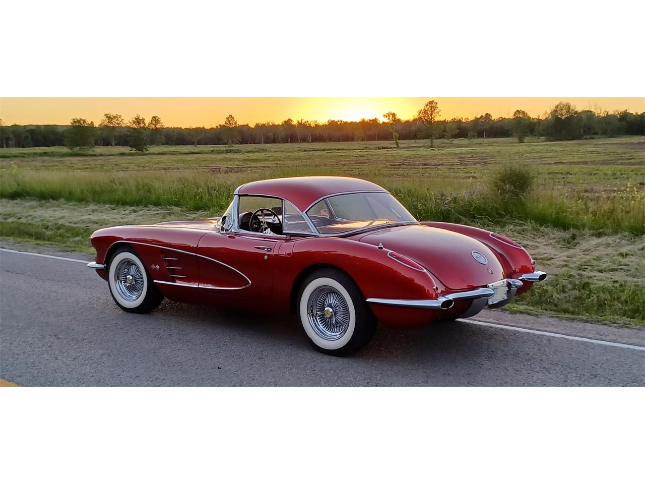 Chevrolet-Corvette-1960-Red-Black-3