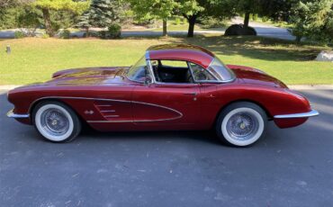 Chevrolet-Corvette-1960-Red-Black-4