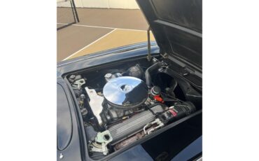 Chevrolet-Corvette-1961-BlackWhite-Black-10