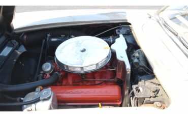 Chevrolet-Corvette-1961-Fawn-Fawn-1