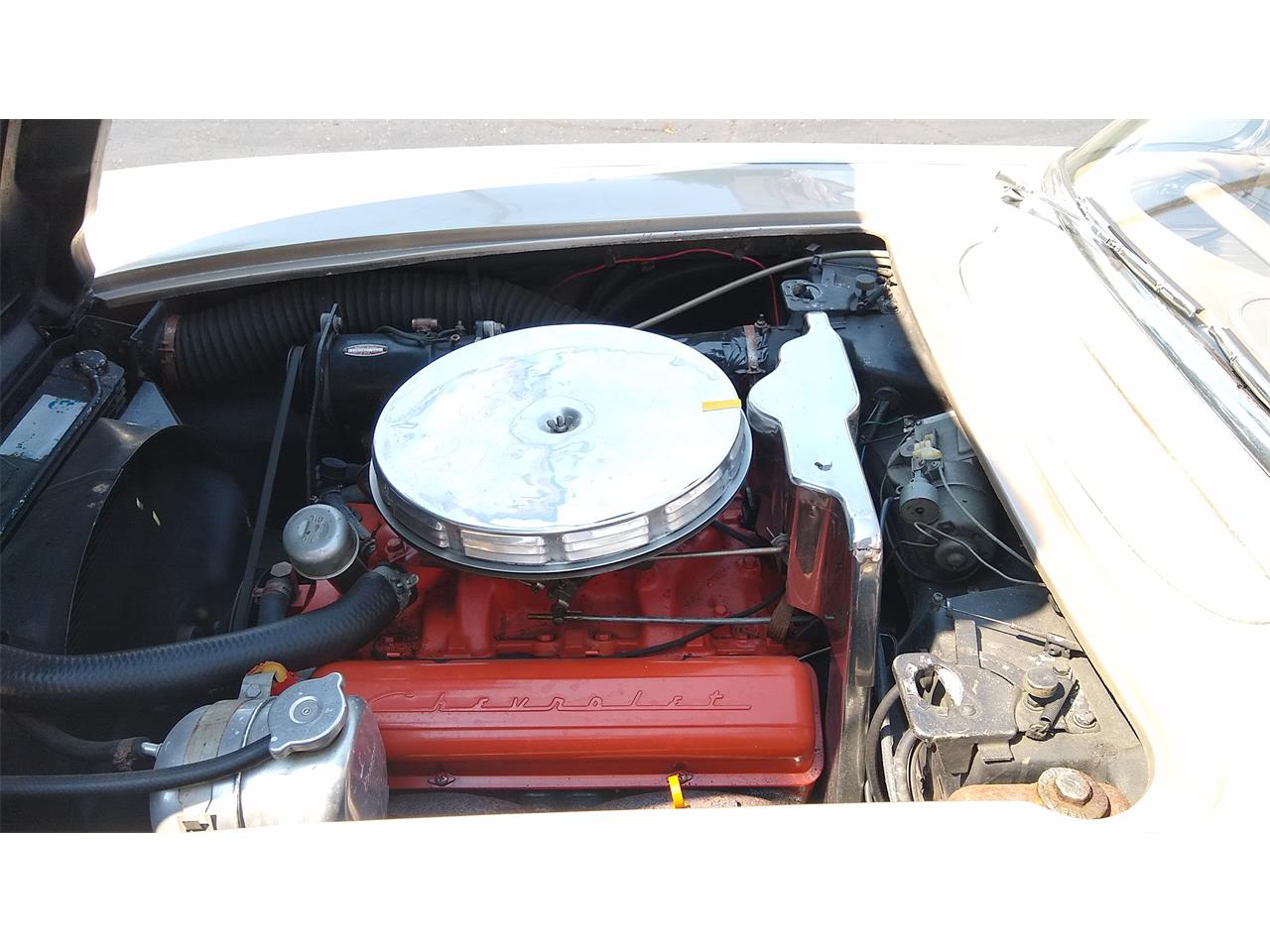 Chevrolet-Corvette-1961-Fawn-Fawn-1