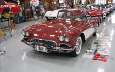 Chevrolet-Corvette-1961-Honduras-Maroon-Fawn-4