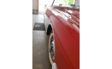 Chevrolet-Corvette-1961-Red-Red-1