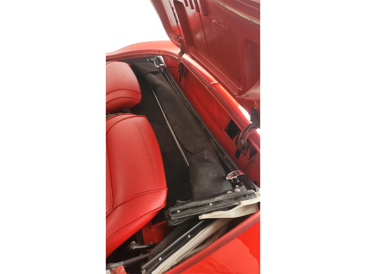 Chevrolet-Corvette-1961-Red-Red-25