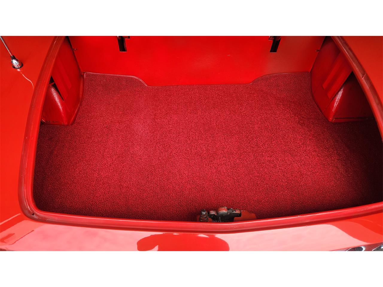 Chevrolet-Corvette-1961-Red-Red-26