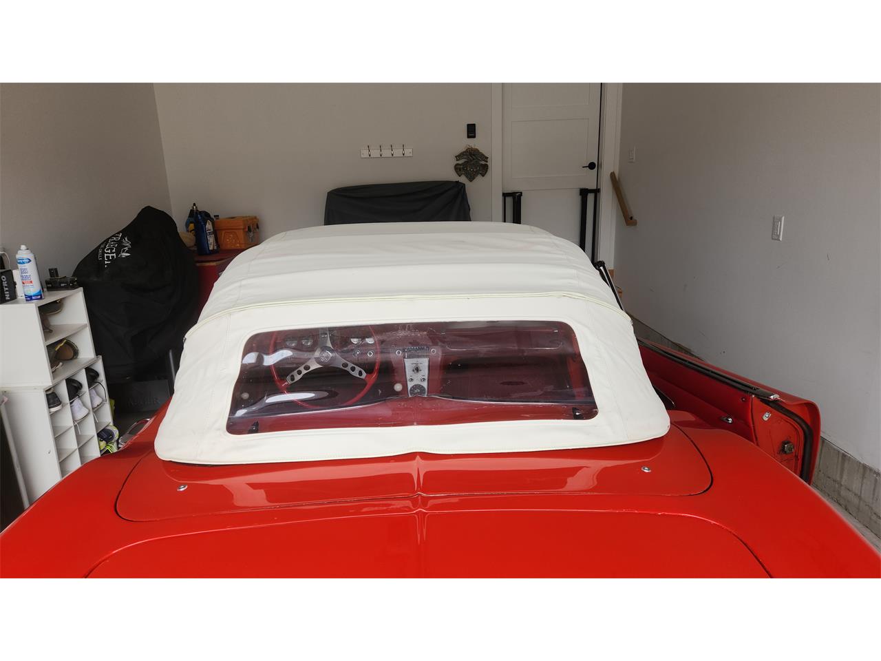 Chevrolet-Corvette-1961-Red-Red-29