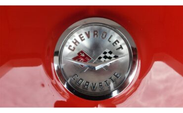 Chevrolet-Corvette-1961-Red-Red-32