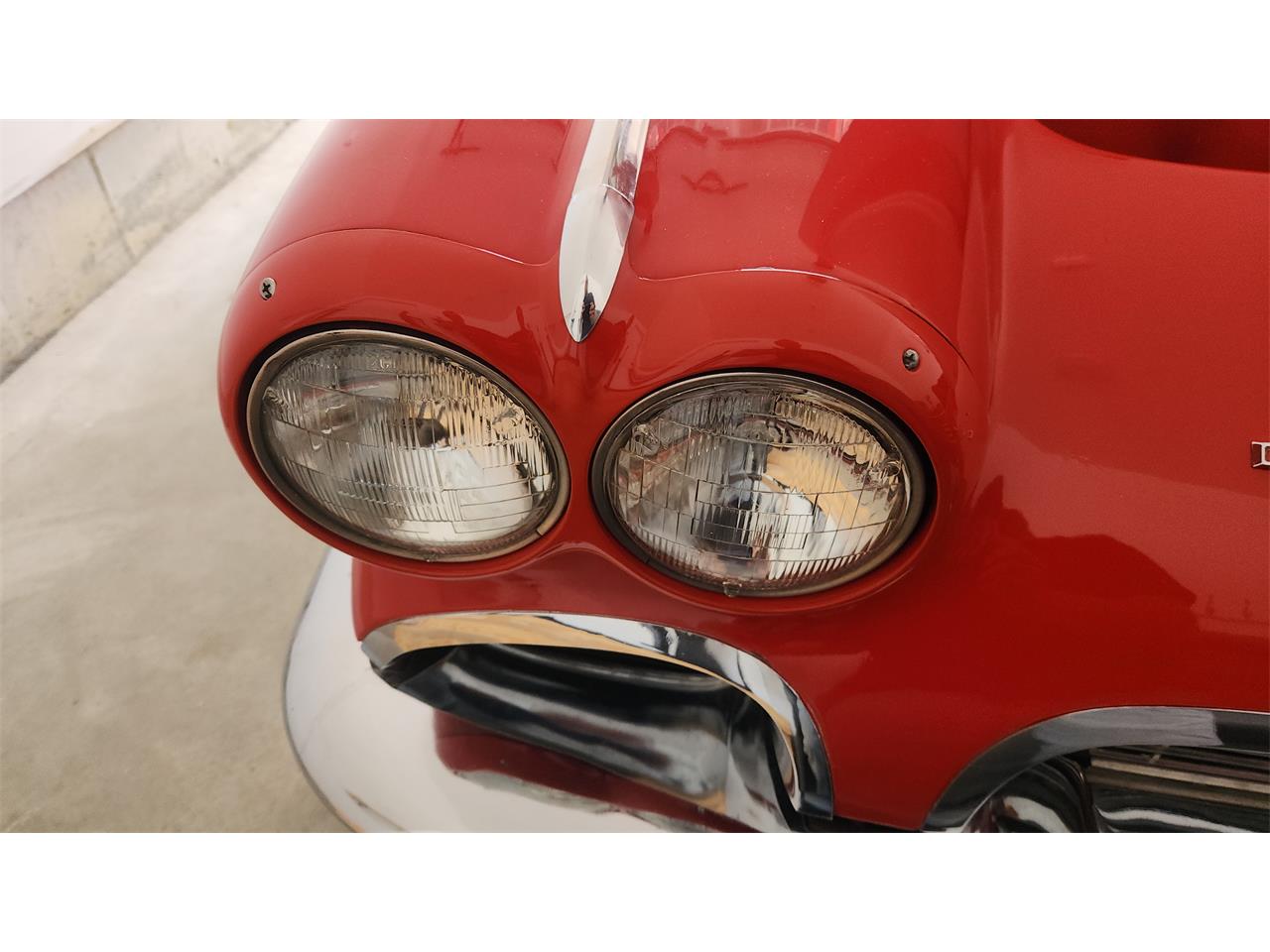 Chevrolet-Corvette-1961-Red-Red-40