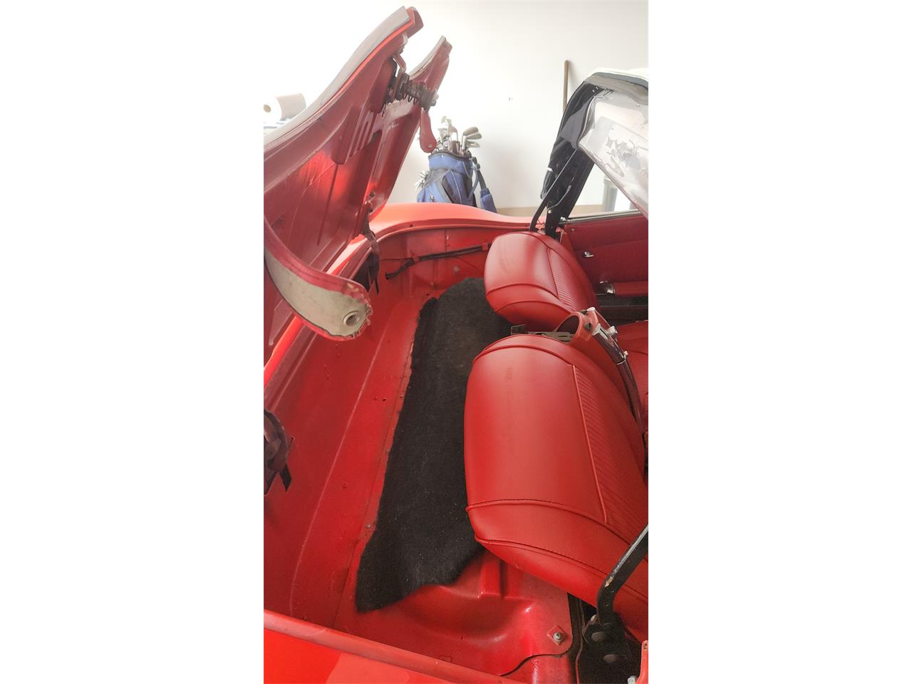Chevrolet-Corvette-1961-Red-Red-41
