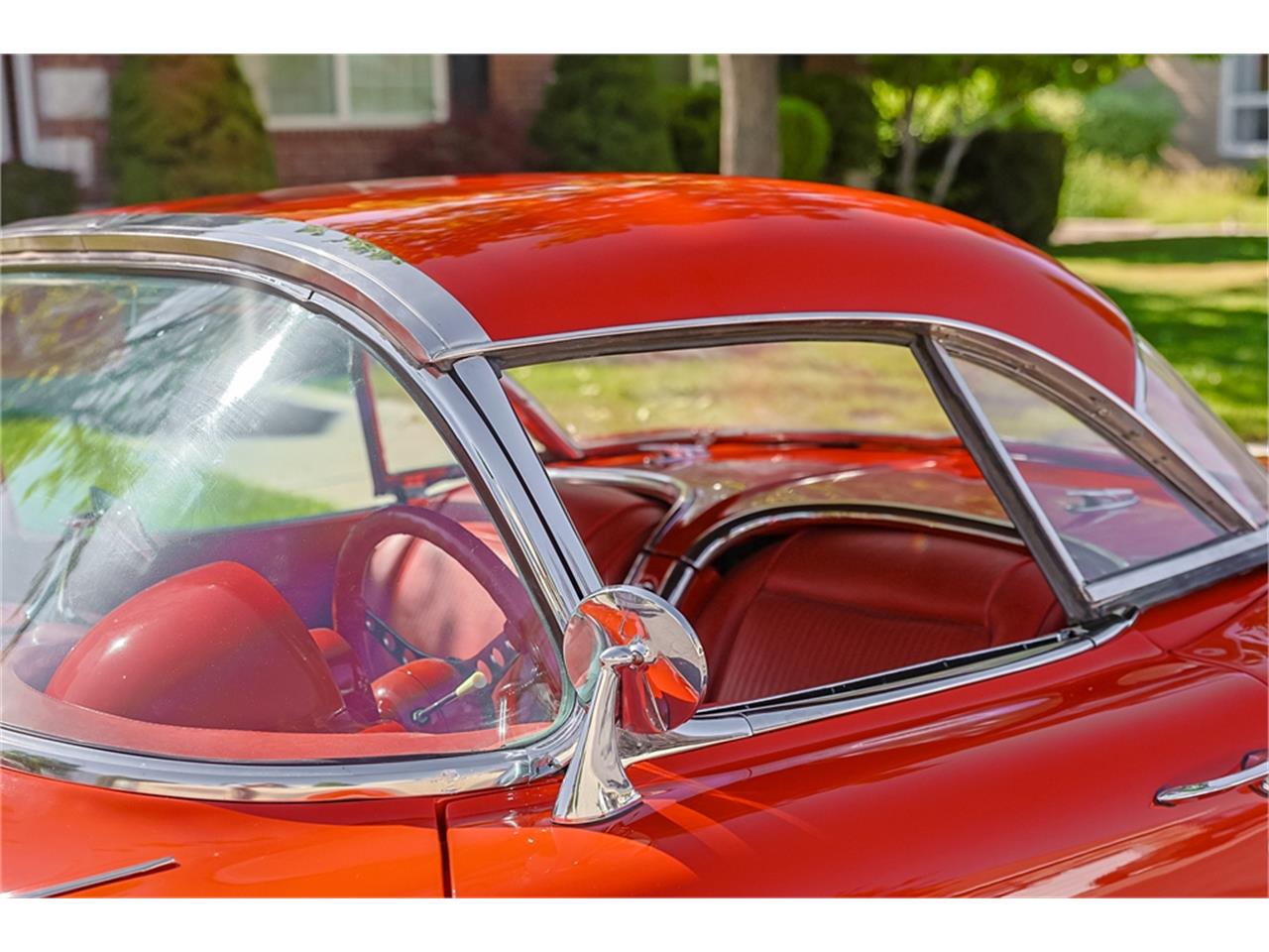 Chevrolet-Corvette-1961-Roman-RedWhite-Red-19
