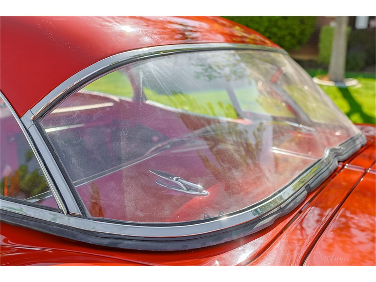 Chevrolet-Corvette-1961-Roman-RedWhite-Red-21