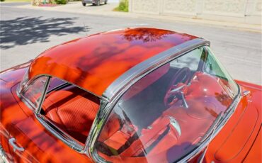 Chevrolet-Corvette-1961-Roman-RedWhite-Red-23