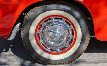 Chevrolet-Corvette-1961-Roman-RedWhite-Red-35