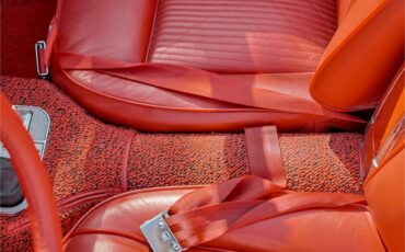 Chevrolet-Corvette-1961-Roman-RedWhite-Red-46
