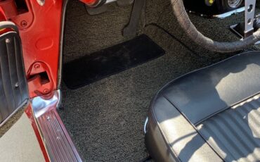 Chevrolet-Corvette-1962-10