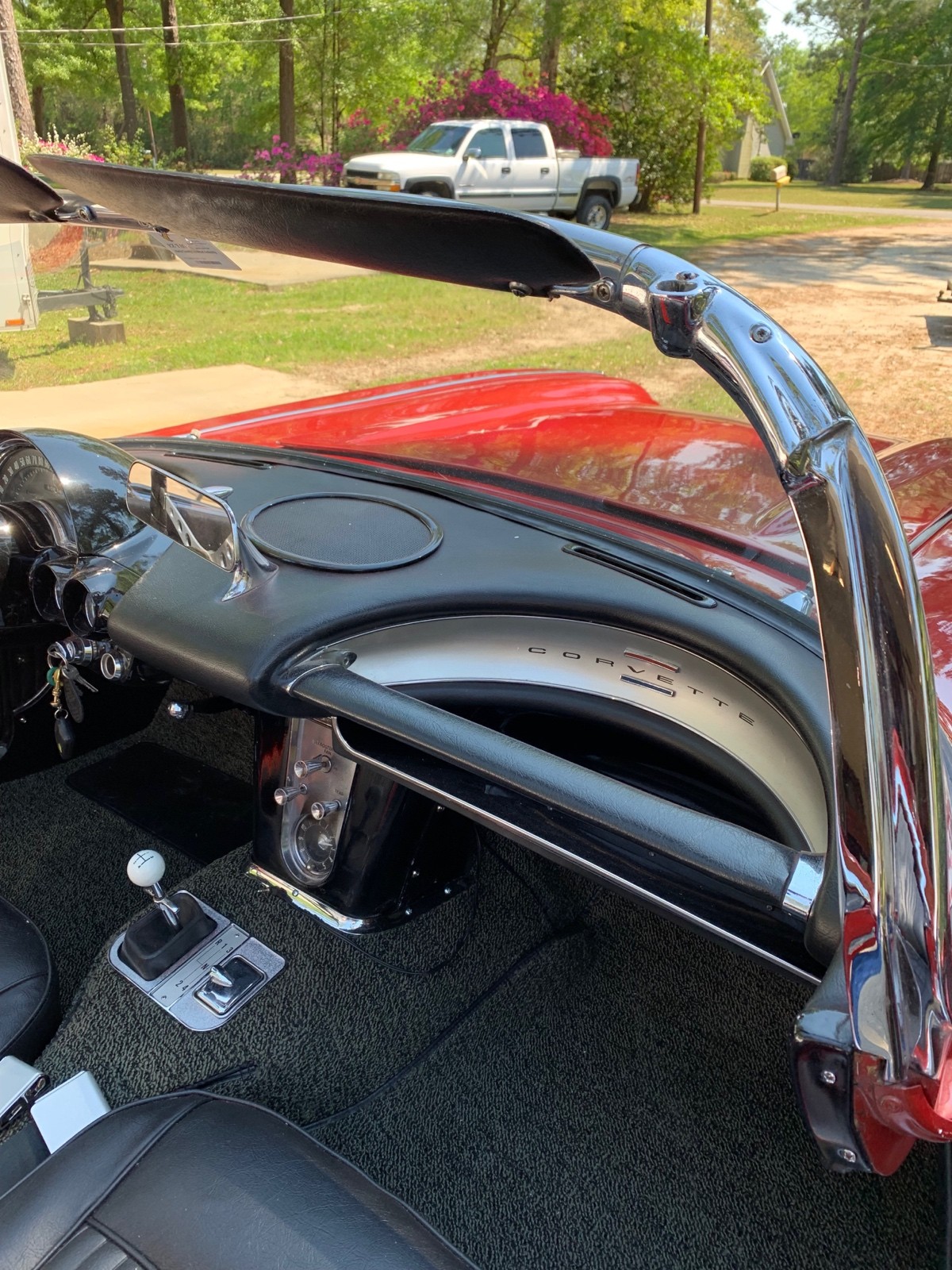 Chevrolet-Corvette-1962-3