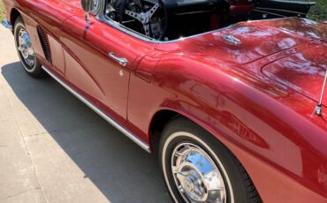 Chevrolet-Corvette-1962-4