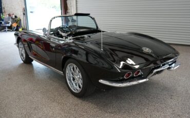 Chevrolet-Corvette-1962-Convertible-1