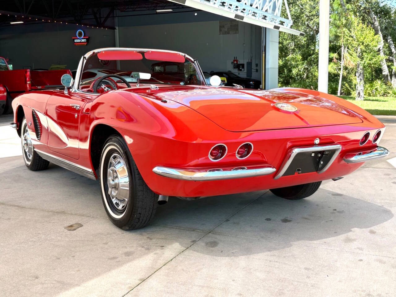 Chevrolet-Corvette-1962-Convertible-10