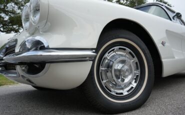 Chevrolet-Corvette-1962-Convertible-10