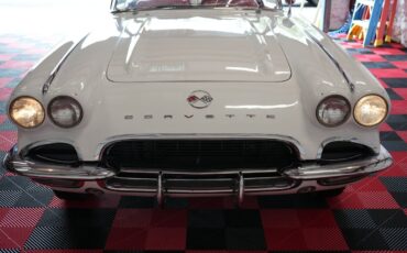 Chevrolet-Corvette-1962-Convertible-11