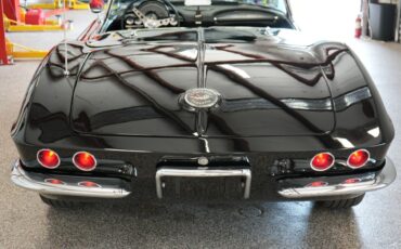 Chevrolet-Corvette-1962-Convertible-11