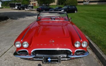 Chevrolet-Corvette-1962-Convertible-11