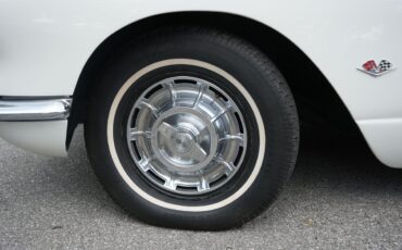 Chevrolet-Corvette-1962-Convertible-11