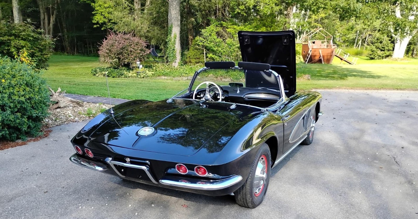 Chevrolet-Corvette-1962-Convertible-12