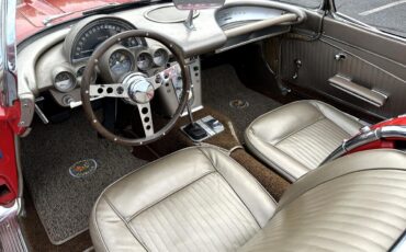 Chevrolet-Corvette-1962-Convertible-13