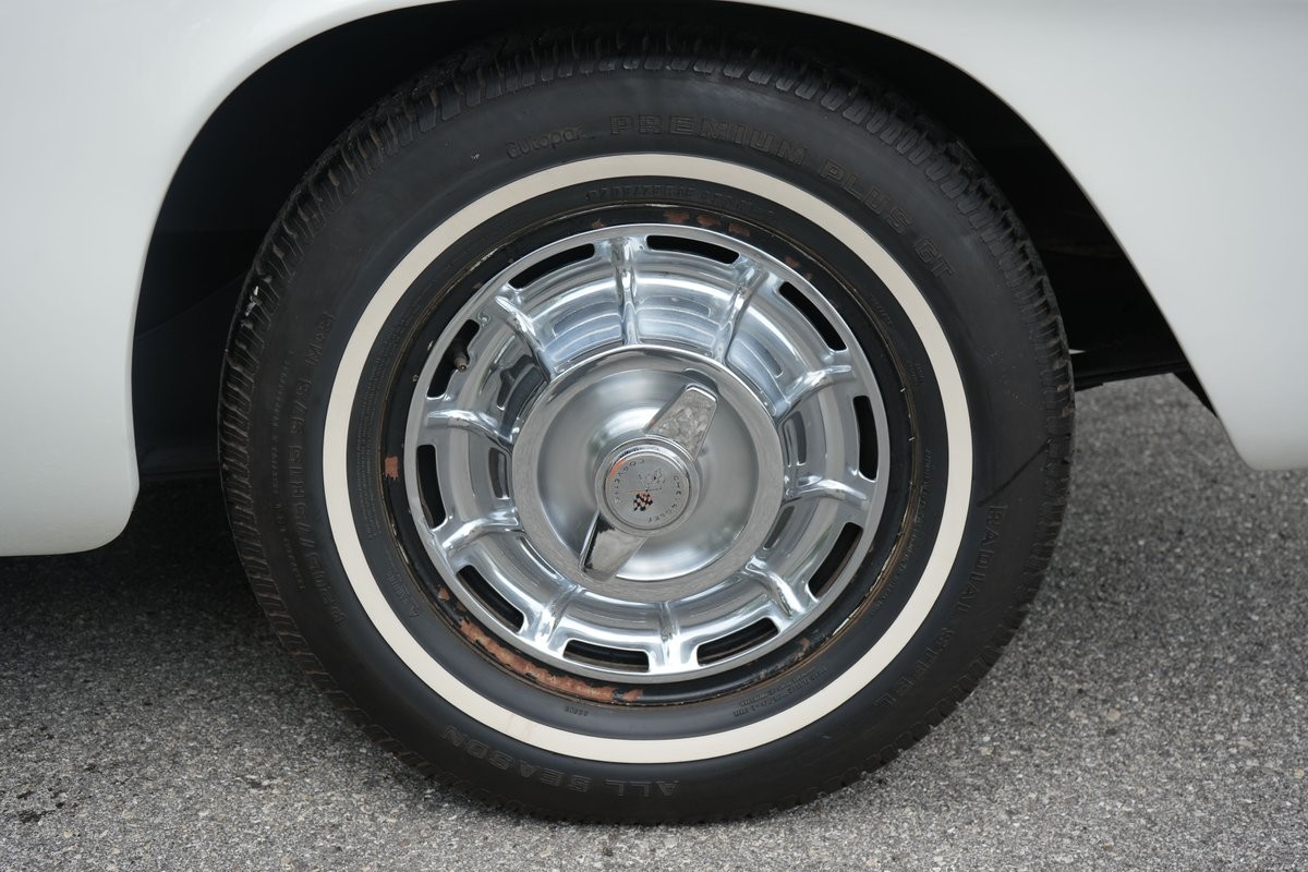 Chevrolet-Corvette-1962-Convertible-13