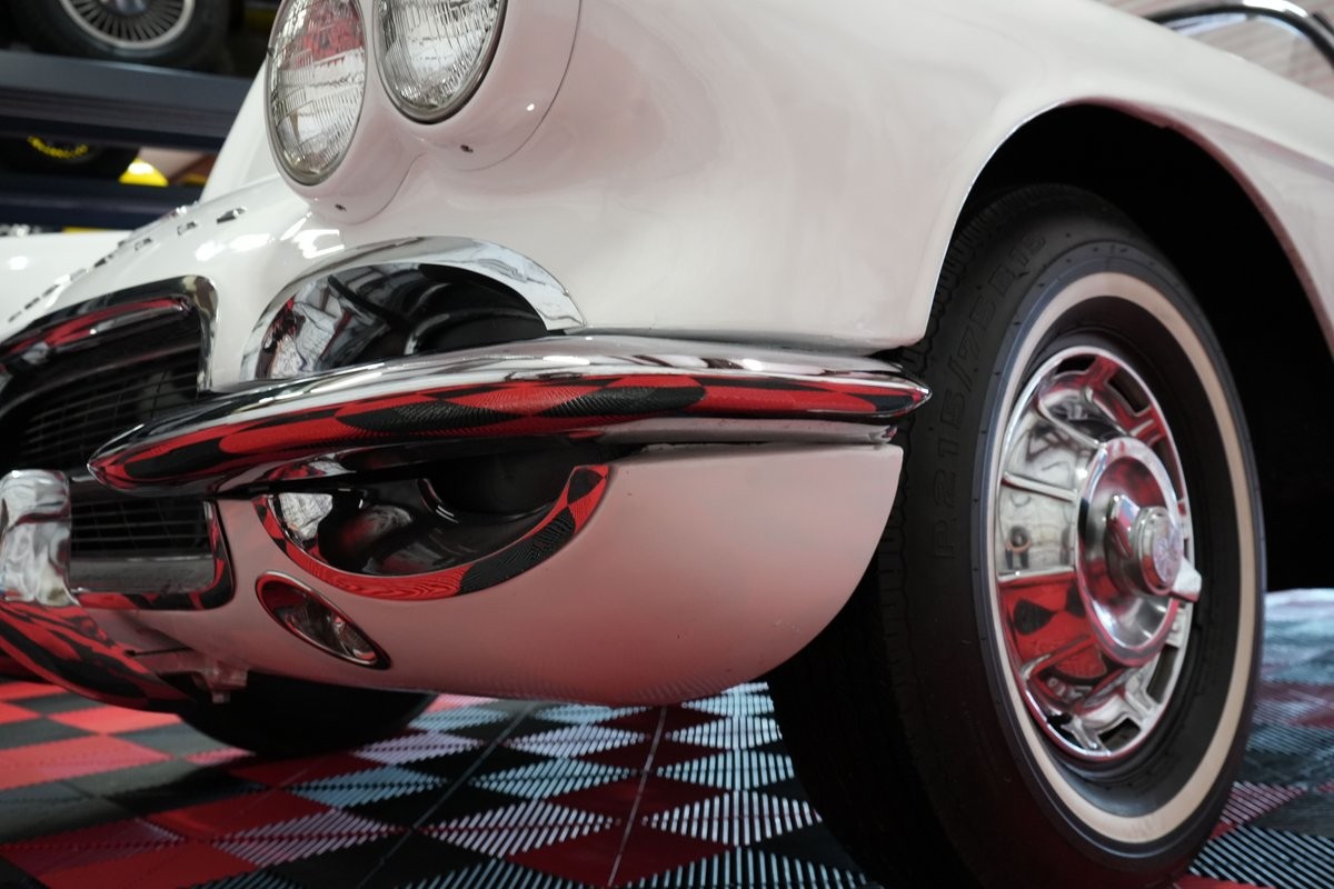 Chevrolet-Corvette-1962-Convertible-14